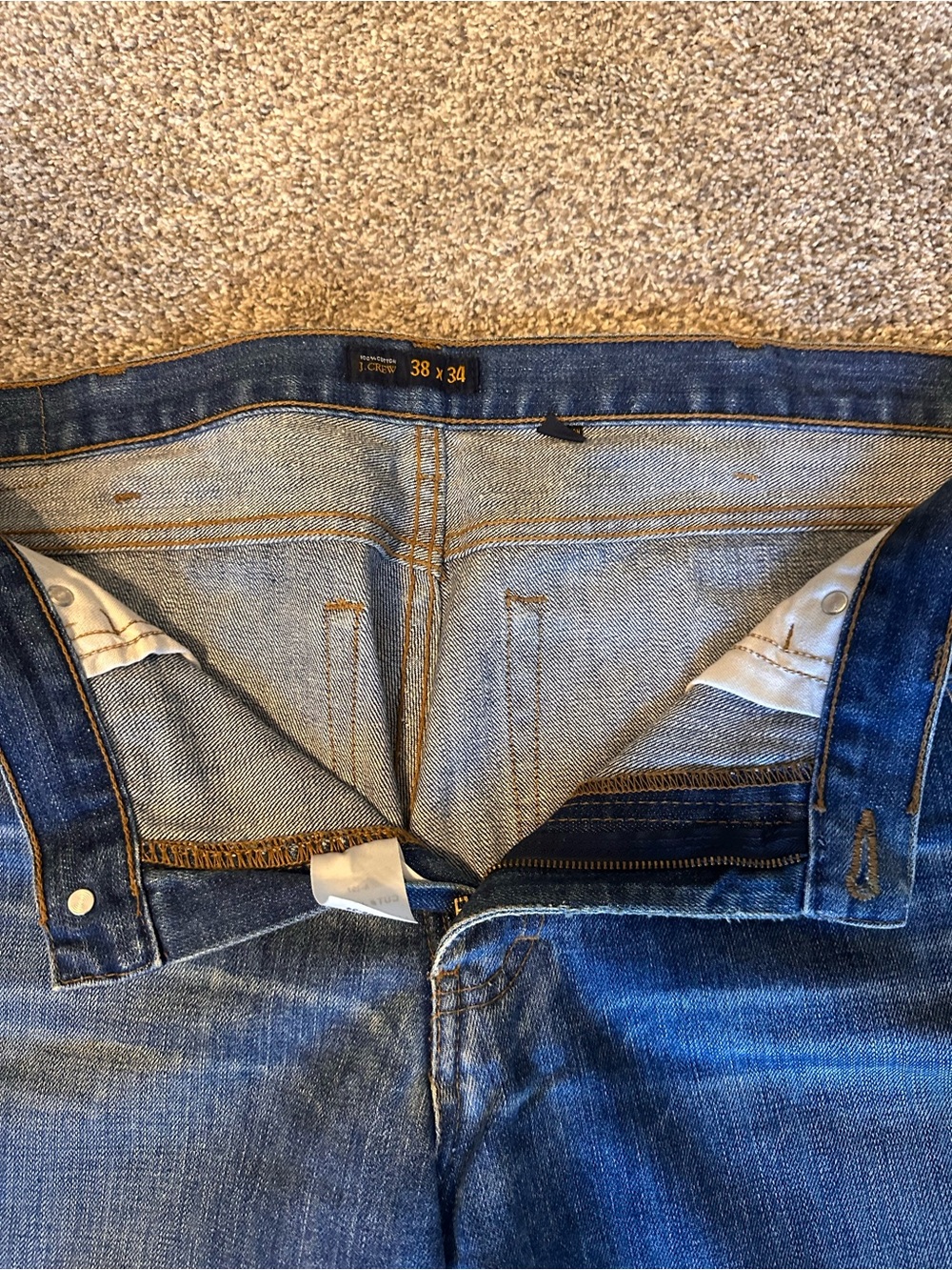 J. Crew Men's Straight-Leg Denim Jeans in Blue Wash - Picture 2 of 5